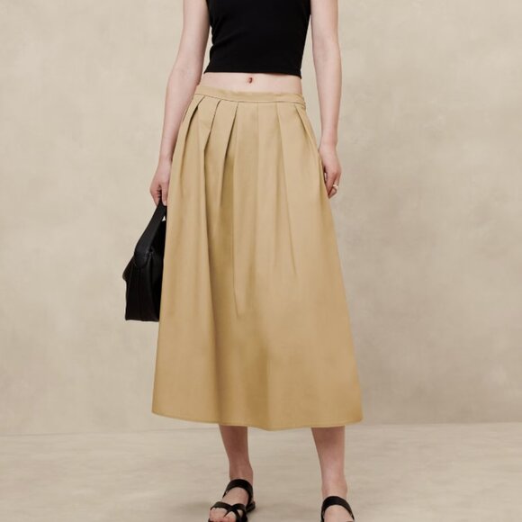 Poplin Pleated Midi Navy Skirt NWT - Picture 1 of 4